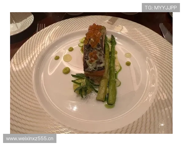 程语轩训练完直接打飞的去米其林三星，这日子谁顶得住啊