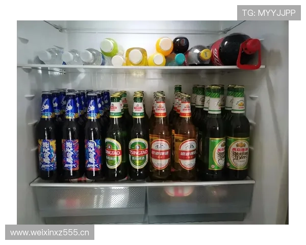 勒布朗家冰箱里塞满蛋白粉，连冰啤酒的位置都没有