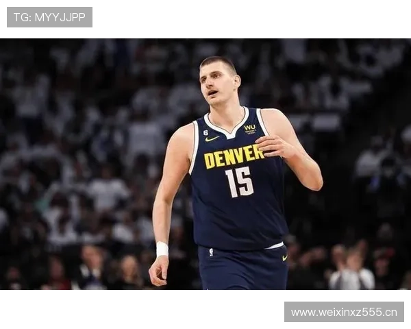 莫布里挡拆制造错位，内线效率胜过约基奇